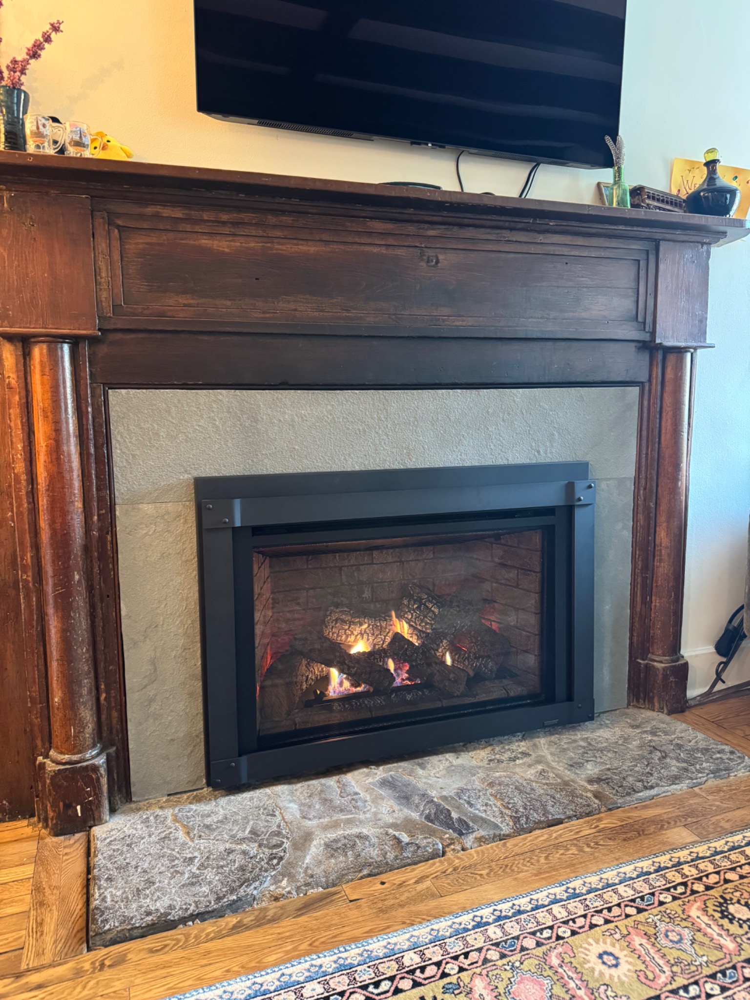 Majestic Trilliant 35 inch gas insert with black surround and Mission Fullview front